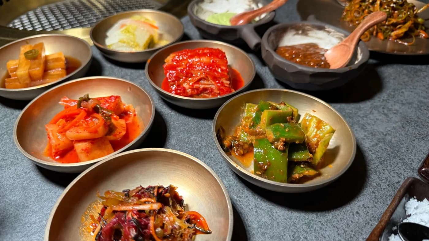 Assortiment de banchan coréens